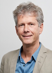 Portraitbild von Marcel Heizmann, Leiter des Fachteams Suchtberatung